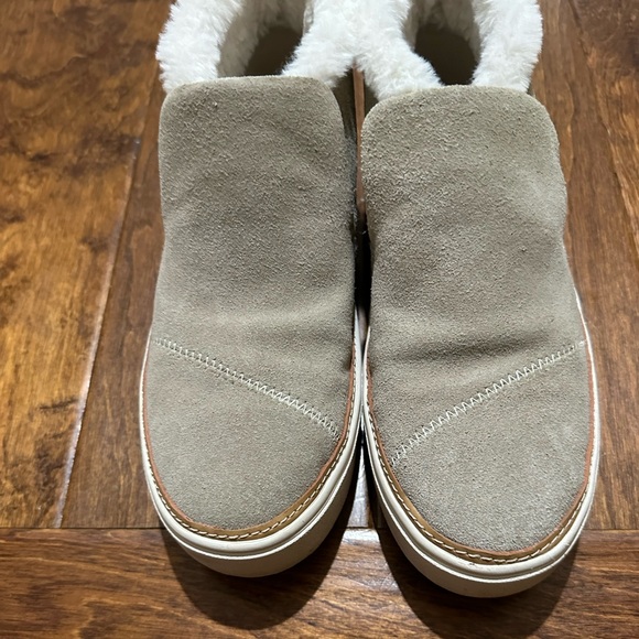 Toms Paxton suede faux fur lined sneaker - Picture 4 of 7